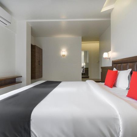 Oyo Flagship Hotel Shreeyash Executive Mangvadi Eksteriør billede
