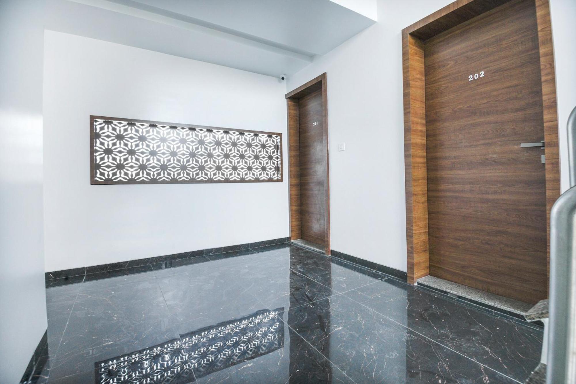 Oyo Flagship Hotel Shreeyash Executive Mangvadi Eksteriør billede
